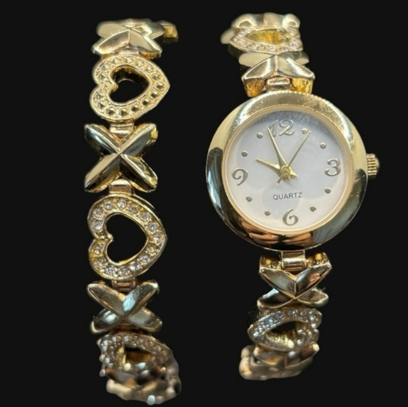 Gold Tone Rhinestone Heart & X Design Linked Watch & Bracelet Sets New Battery! - Picture 5 of 12